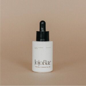 Radiant Skin Serum - Black and White